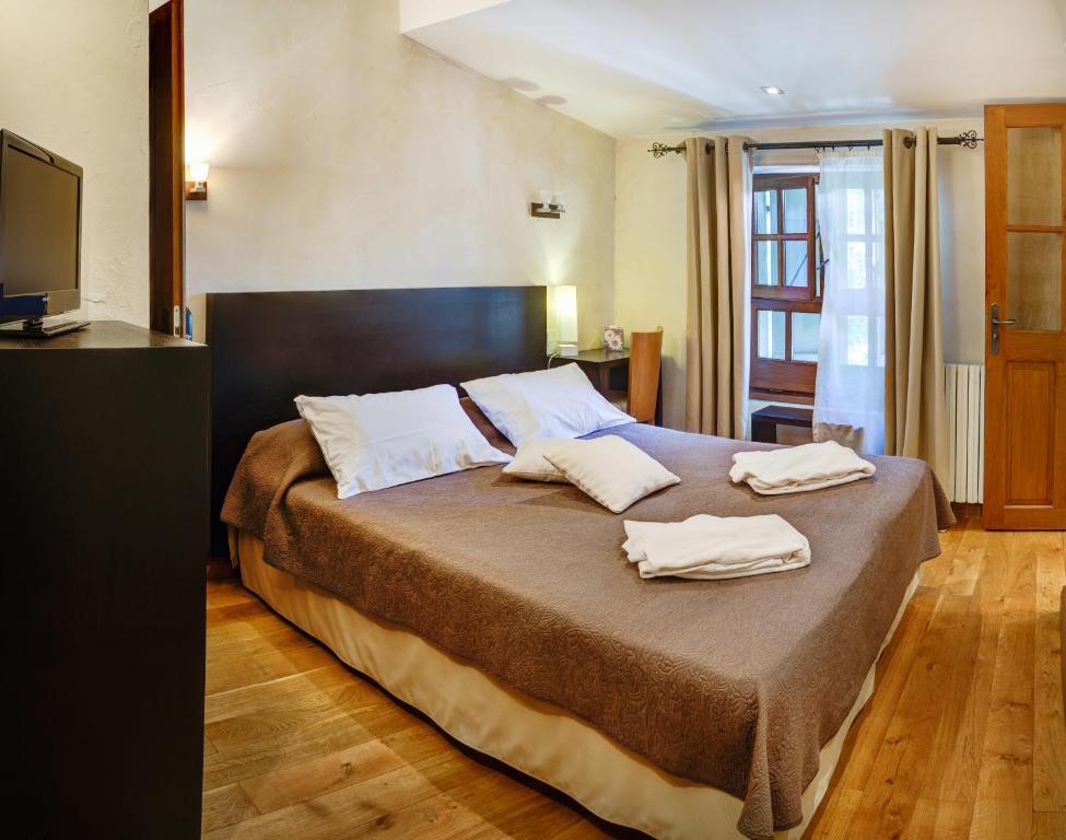 Hotel Les Remparts Mirepoix  Cameră foto